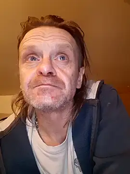 Snapshot of Kuba_Gd chatting on 02/12/25, 04:00 Kuba Gd online show from 02/12/25, 04:00