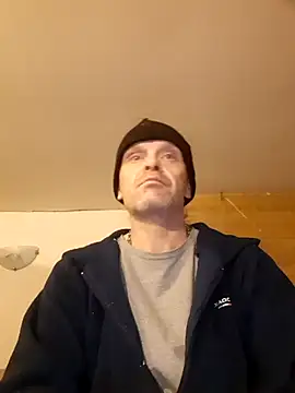 Snapshot of Kuba_Gd chatting on 02/13/25, 03:29 Kuba Gd online show from 02/13/25, 03:29