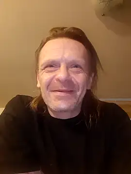 Snapshot of Kuba_Gd chatting on 02/19/25, 02:34 Kuba Gd online show from 02/19/25, 02:34