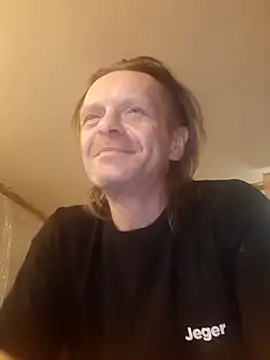 Snapshot of Kuba_Gd chatting on 02/20/25, 10:59 Kuba Gd online show from 02/20/25, 10:59