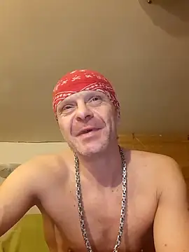 Snapshot of Kuba_Gd chatting on 03/07/25, 03:19 Kuba Gd online show from 03/07/25, 03:19