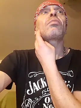 Snapshot of Kuba_Gd chatting on 03/07/25, 09:07 Kuba Gd online show from 03/07/25, 09:07