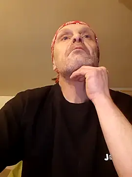 Snapshot of Kuba_Gd chatting on 03/11/25, 07:58 Kuba Gd online show from 03/11/25, 07:58