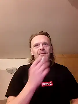 Snapshot of Kuba_Gd chatting on 03/16/25, 12:34 Kuba Gd online show from 03/16/25, 12:34