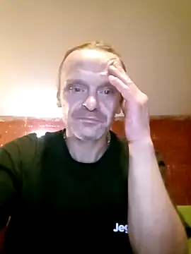 Snapshot of Kuba_Gd chatting on 09/20/25, 01:06 Kuba Gd online show from 09/20/25, 01:06