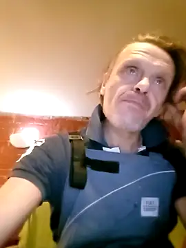 Kuba Gd online show from 11/12/25, 03:18