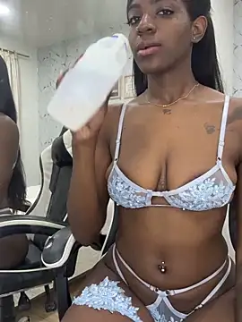 Alma Stevenson online show from 12/14/25, 09:03