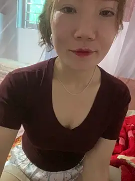 Pyy07 online show from 11/11/25, 07:19