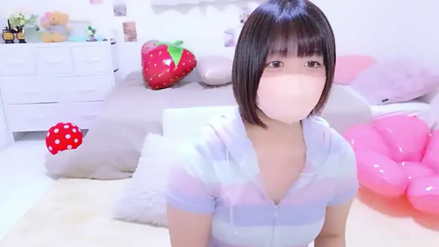 Hinata Sun online show from 04/09/26, 09:20