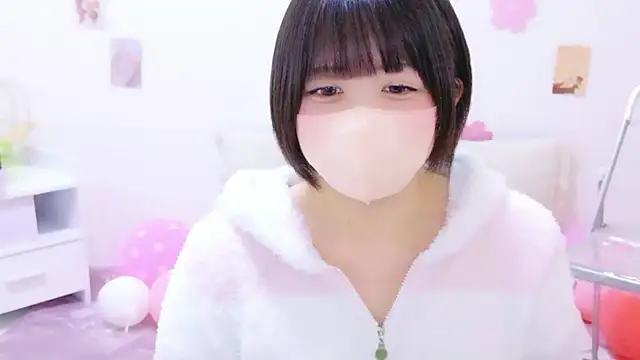 Hinata Sun online show from 04/20/26, 12:08