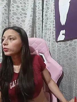 Snapshot of Lahila_ chatting on 06/17/26, 03:57 Lahila online show from 06/17/26, 03:57