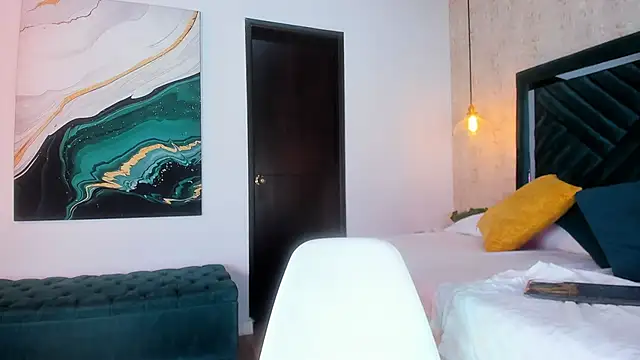 Sofi Moreno online show from 04/04/26, 12:02