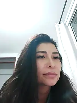 mia mancinii online show from 11/20/25, 09:47