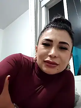 mia mancinii online show from 05/18/26, 03:13