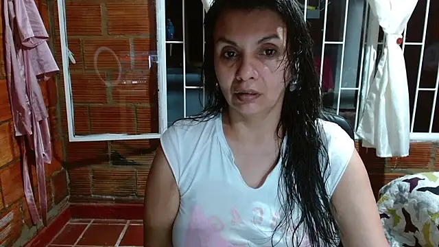 Snapshot of Milf_Fantassyy chatting on 09/11/25, 11:16 Milf Fantassyy online show from 09/11/25, 11:16