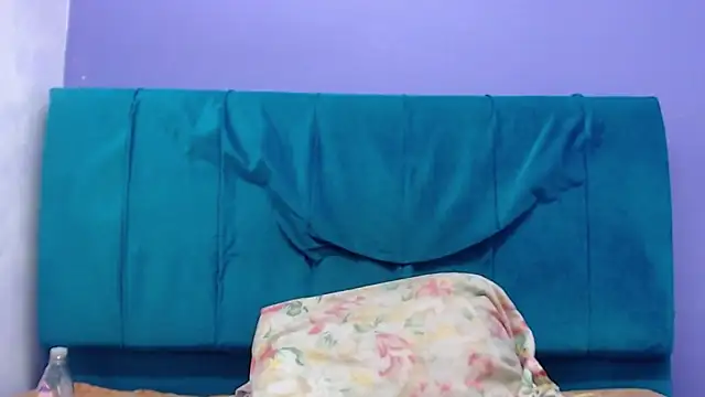 andrealopezcm101 online show from 02/22/26, 12:47