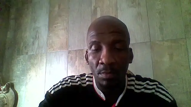 longdickson12345 online show from 11/28/25, 12:19