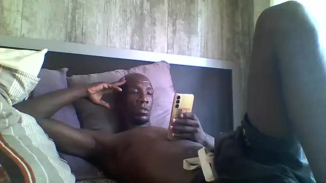 longdickson12345 online show from 02/11/26, 05:56