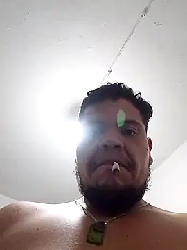 Snapshot of Maniakone chatting on 09/09/25, 03:39 Maniakone online show from 09/09/25, 03:39