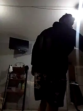 Snapshot of Maniakone chatting on 10/16/25, 12:06 Maniakone online show from 10/16/25, 12:06