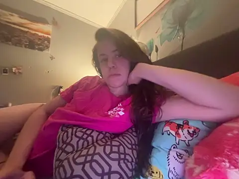 Snapshot of Vaua089 chatting on 05/19/26, 06:20 Vaua089 online show from 05/19/26, 06:20