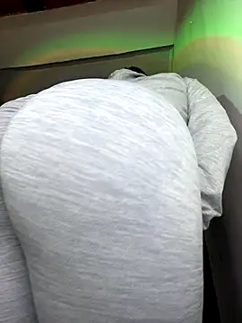 Amelia laurent online show from 11/27/25, 07:16