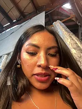 BrunetteBliss69 online show from 05/20/26, 09:43