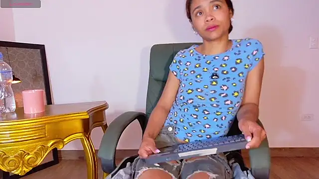 Kristall 06 online show from 12/18/25, 02:39