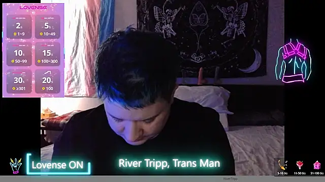 Snapshot of RiverTripp chatting on 04/25/26, 02:47 RiverTripp online show from 04/25/26, 02:47