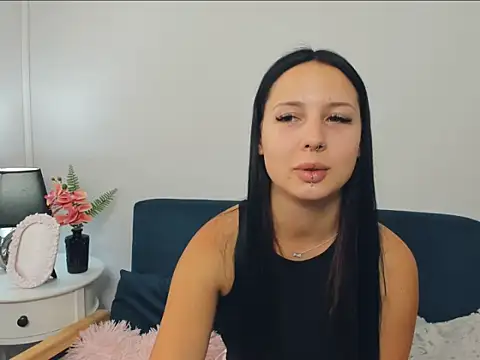 TaliaAdorable online show from 10/05/25, 09:18