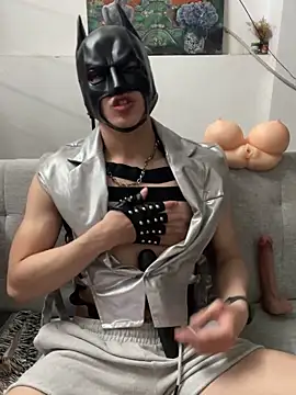 anhkiet huang online show from 11/19/25, 04:07