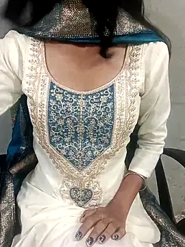 Snapshot of Daizy_Shah chatting on 05/08/26, 11:21 Daizy Shah online show from 05/08/26, 11:21