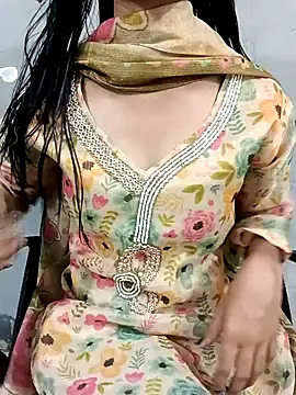 Snapshot of Daizy_Shah chatting on 05/10/26, 04:45 Daizy Shah online show from 05/10/26, 04:45