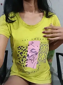 Snapshot of Daizy_Shah chatting on 05/15/26, 06:26 Daizy Shah online show from 05/15/26, 06:26