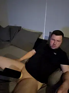 Snapshot of Da_riva chatting on 02/25/26, 08:40 Da riva online show from 02/25/26, 08:40