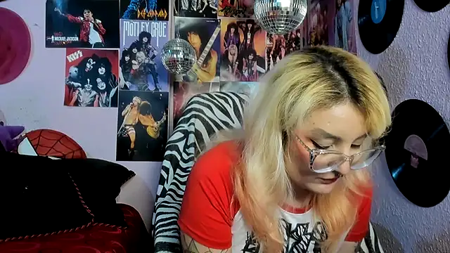 Avril Maria online show from 04/19/26, 10:12