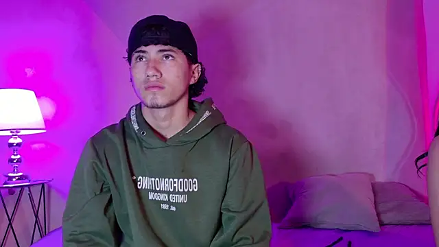 Laura and Kevin online show from 09/15/25, 01:55