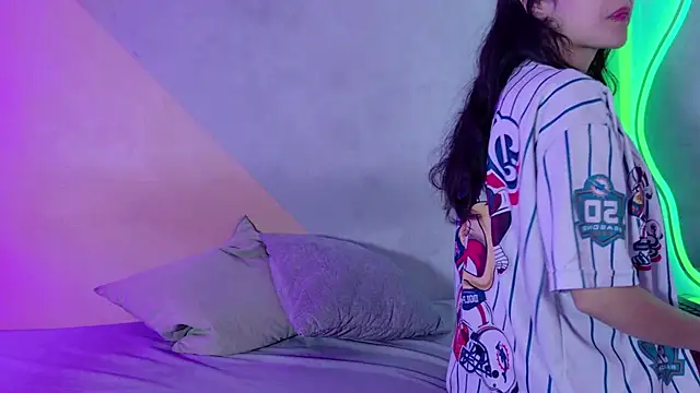 Laura and Kevin online show from 09/18/25, 02:30