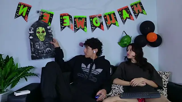 Laura and Kevin online show from 10/07/25, 03:31