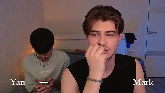 Snapshot of itsyanbb chatting on 09/11/25, 07:36 itsyanbb online show from 09/11/25, 07:36