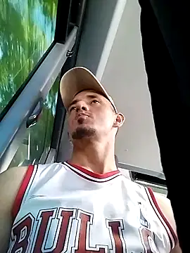 Snapshot of JuanD_vero chatting on 10/06/25, 03:09 JuanD vero online show from 10/06/25, 03:09