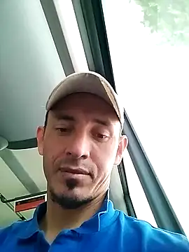 Snapshot of JuanD_vero chatting on 10/13/25, 03:12 JuanD vero online show from 10/13/25, 03:12