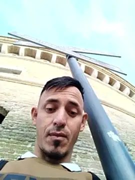 Snapshot of JuanD_vero chatting on 10/21/25, 03:13 JuanD vero online show from 10/21/25, 03:13