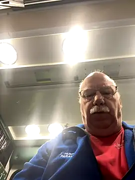 Snapshot of jimboemtp chatting on 12/05/25, 12:14 jimboemtp online show from 12/05/25, 12:14