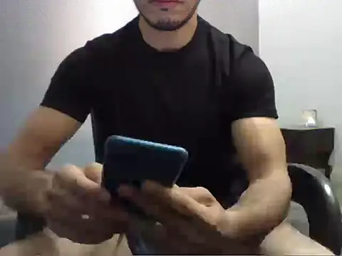 ahmedluxor1 online show from 10/25/25, 09:28