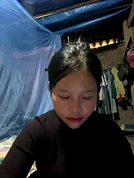 O o UwU o O online show from 11/12/25, 08:15