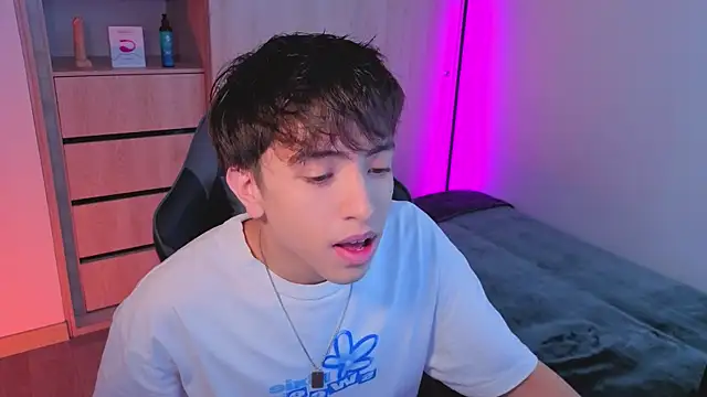 onlinenico online show from 10/10/25, 08:08