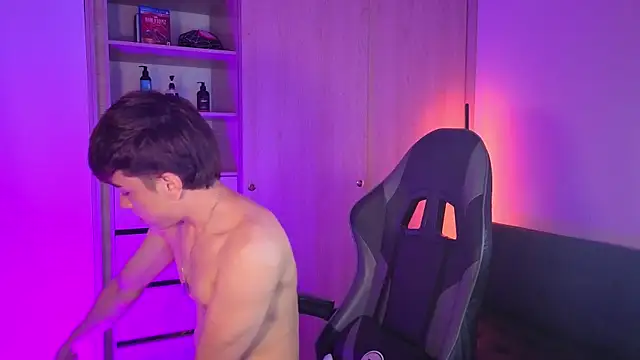 onlinenico online show from 11/12/25, 11:03