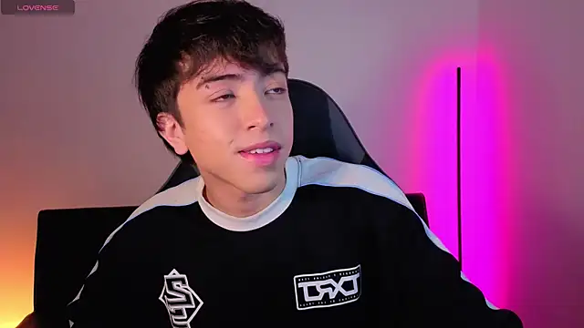 onlinenico online show from 12/01/25, 08:03