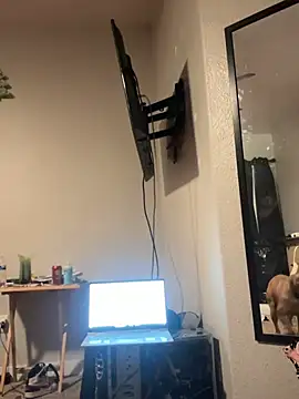 Adrianeverhart0828 online show from 04/28/26, 05:34